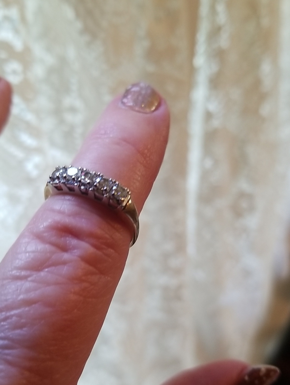 14K gold ring with Diamonds